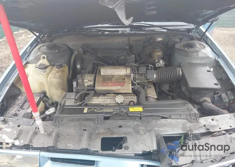 1991 Oldsmobile 88 Royale z USA, uszkodzony, nr VIN 1G3HN54C6M1809377